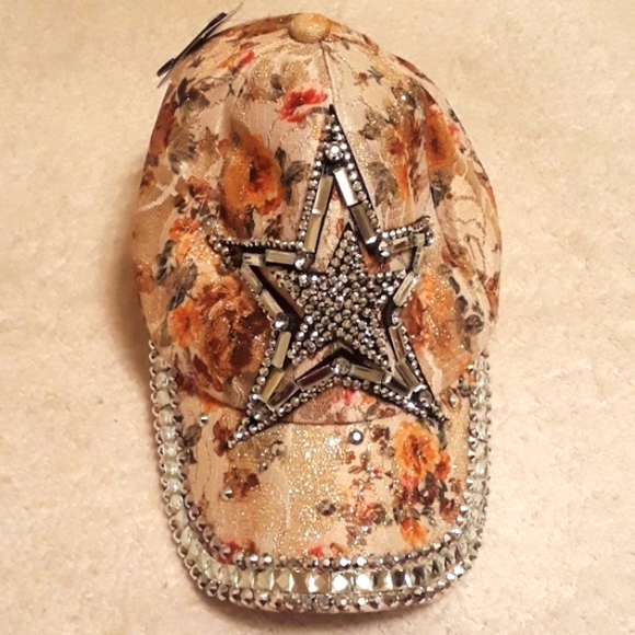 Sazy Bee Custom made Designer Cap. Womens Size: OS - Picture 5 of 8